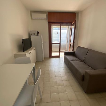 Solemare Federica Apartment Lignano Sabbiadoro Bagian luar foto